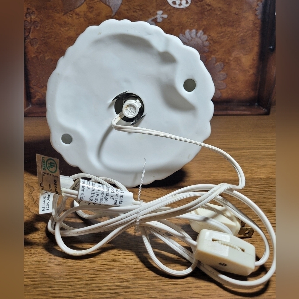 White Porcelain Angel Nightlight, Accent Lamp ~ W/ Harp, Bird EUC - Picture 6 of 6